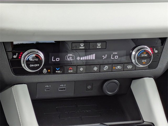 New 2025 Mitsubishi Outlander SEL image 21