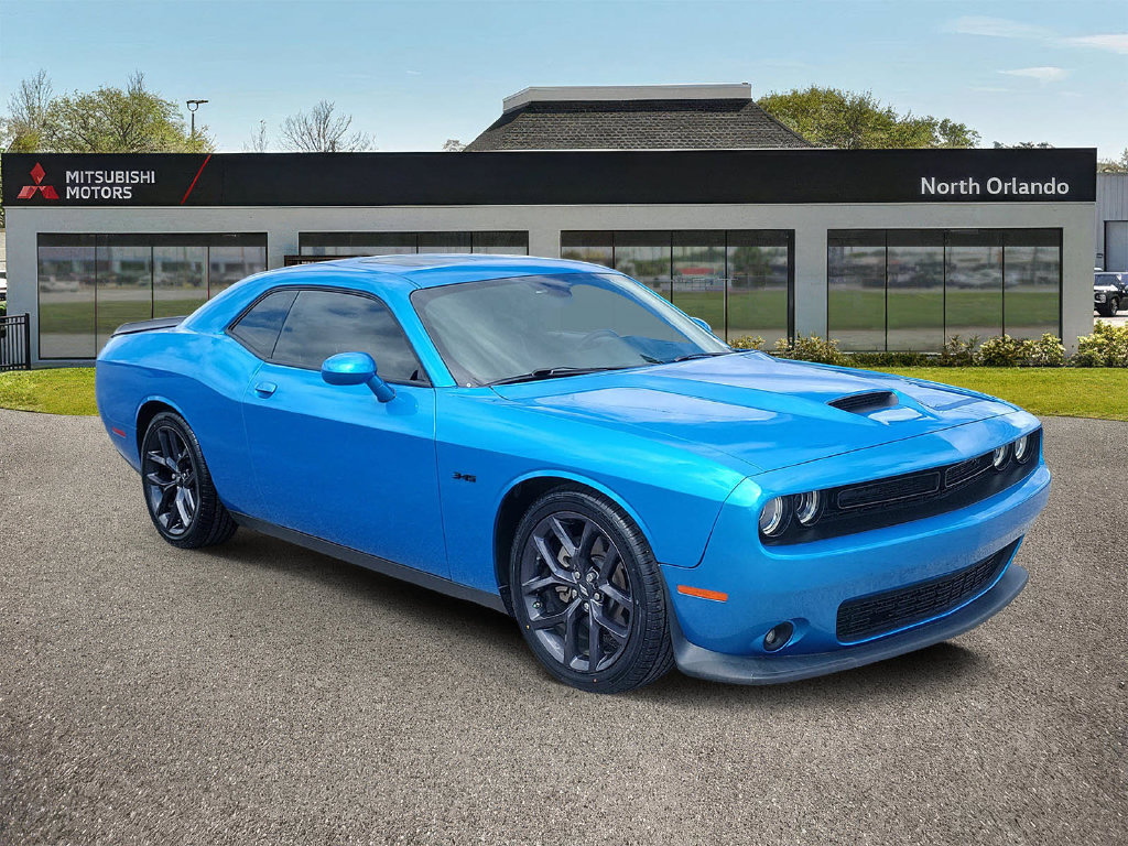 Used 2023 Dodge Challenger R/T w/ Plus Package RWD image 4