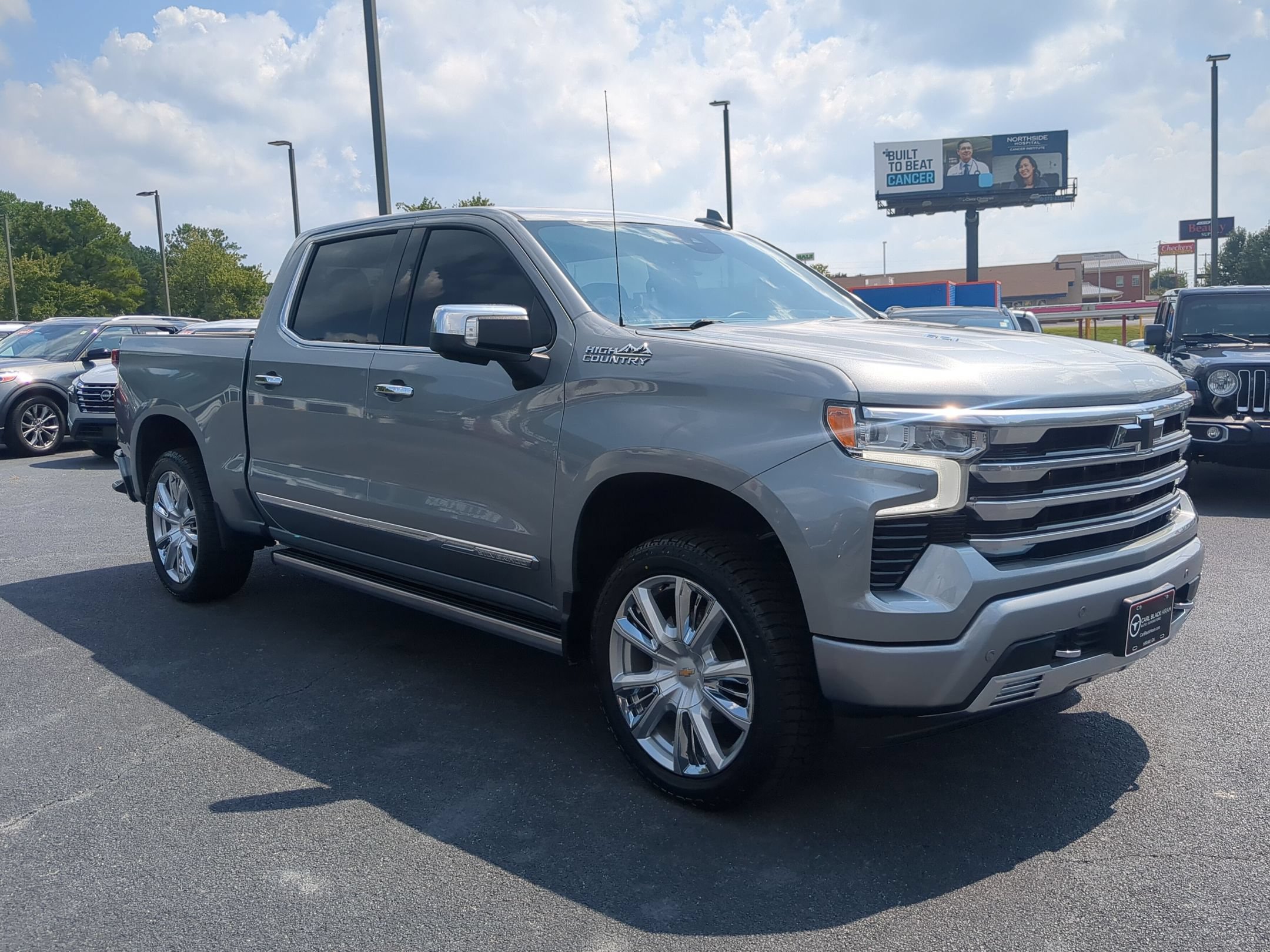 Used 2023 Chevrolet Silverado 1500 High Country w/ High Country Premium Package AWD/4WD image 3