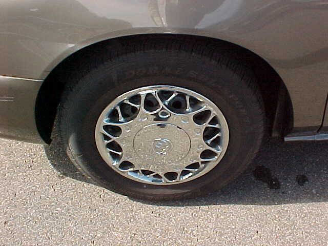 Used 2004 Buick Century Custom image 6