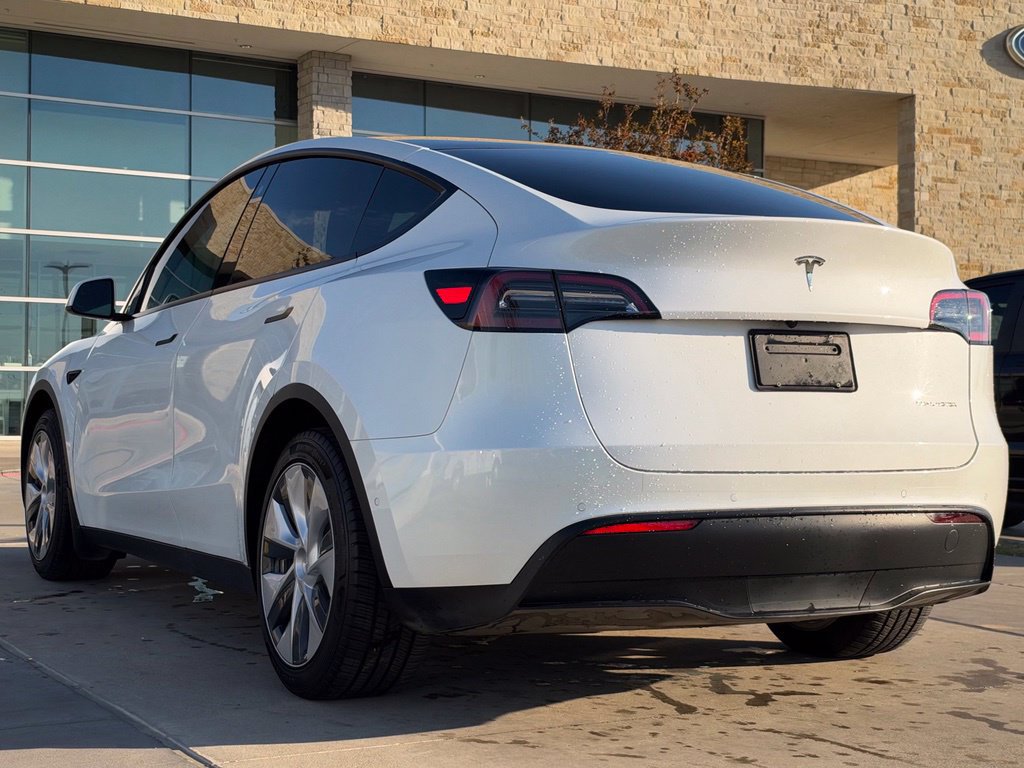 Used 2021 Tesla Model Y Long Range AWD/4WD image 9