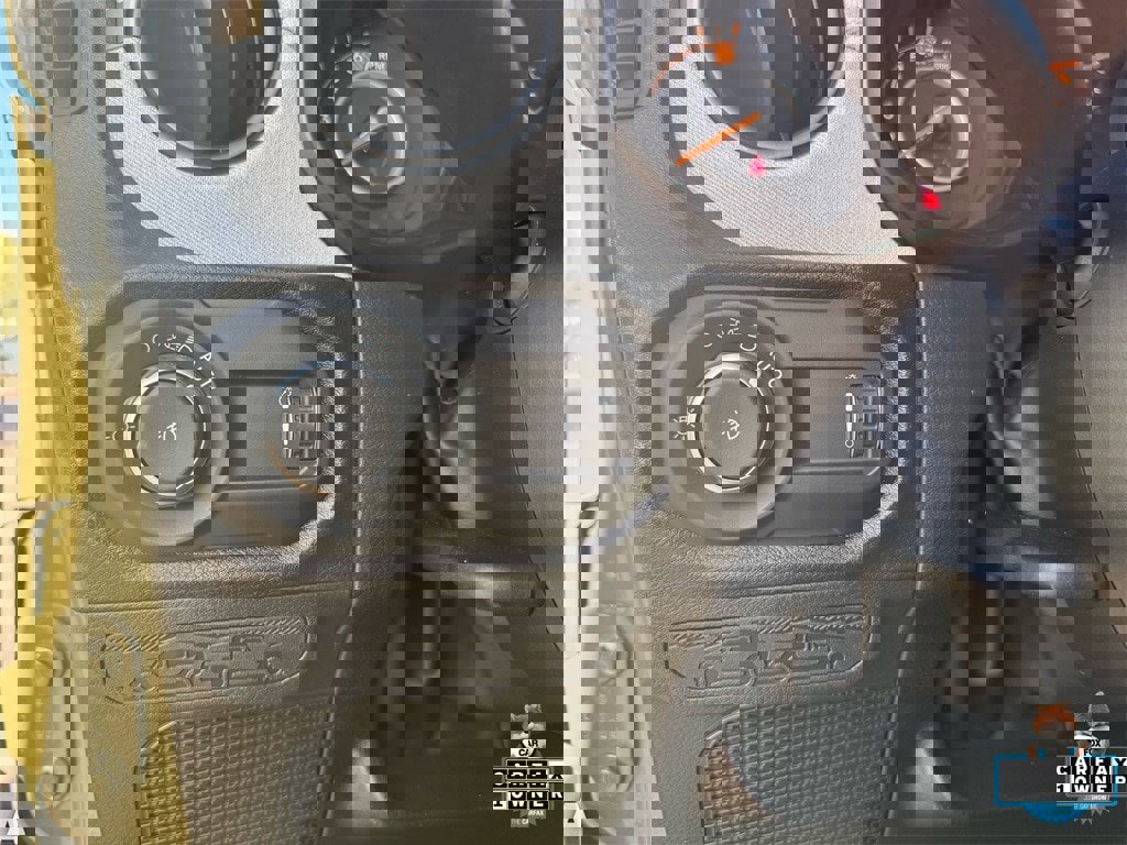 Certified 2025 Jeep Wrangler Sport S image 14