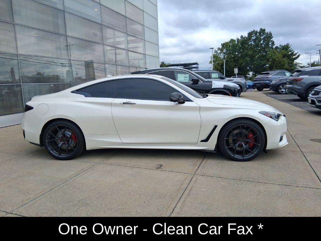 Certified 2022 INFINITI Q60 Red Sport 400 w/ Proactive Package AWD/4WD image 2