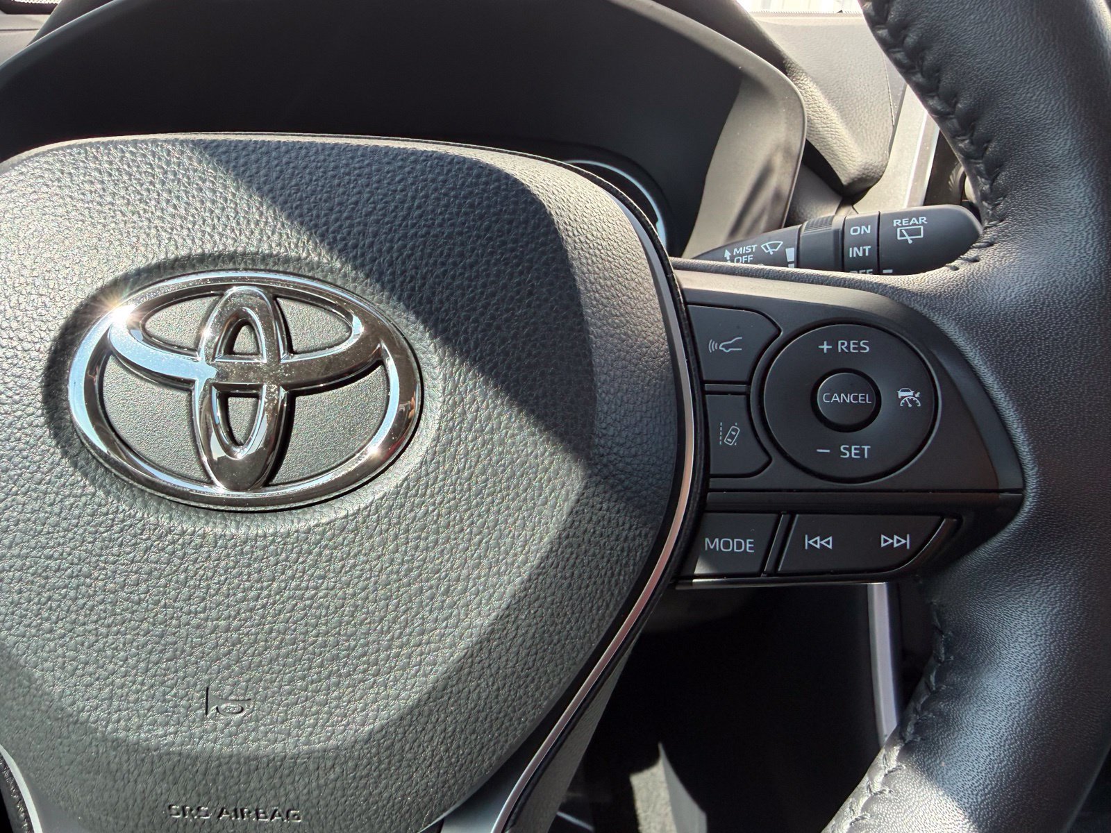 Used 2023 Toyota RAV4 XLE Premium AWD/4WD image 16