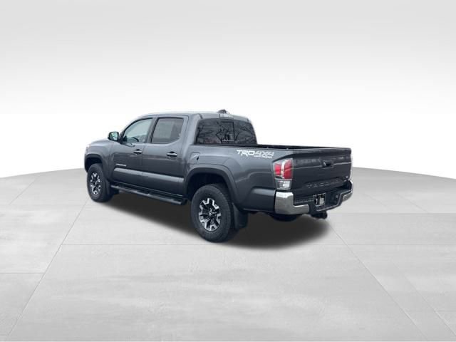 Used 2021 Toyota Tacoma TRD Off-Road image 3