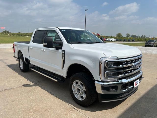 New 2026 Ford F250 4x4 Crew Cab Super Duty image 3