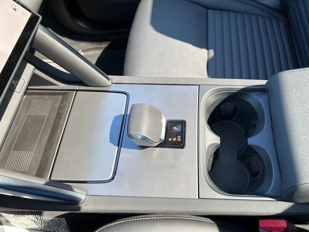 New 2025 Land Rover Discovery Sport S image 24