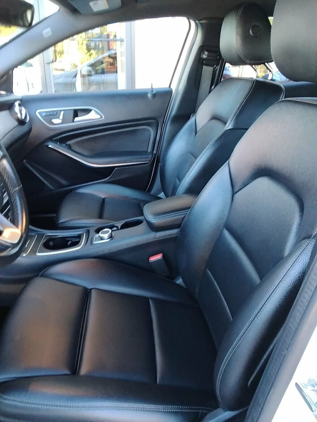 Used 2020 Mercedes-Benz GLA 250 w/ Convenience Package image 7