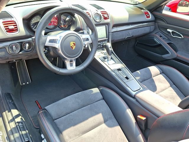 Used 2016 Porsche Boxster GTS RWD image 15