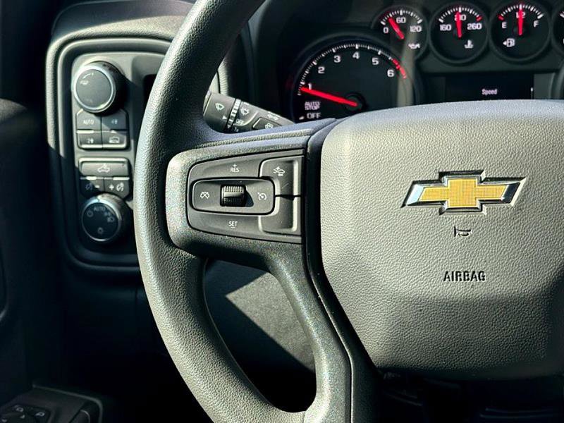 Used 2025 Chevrolet Silverado 1500 Custom image 20