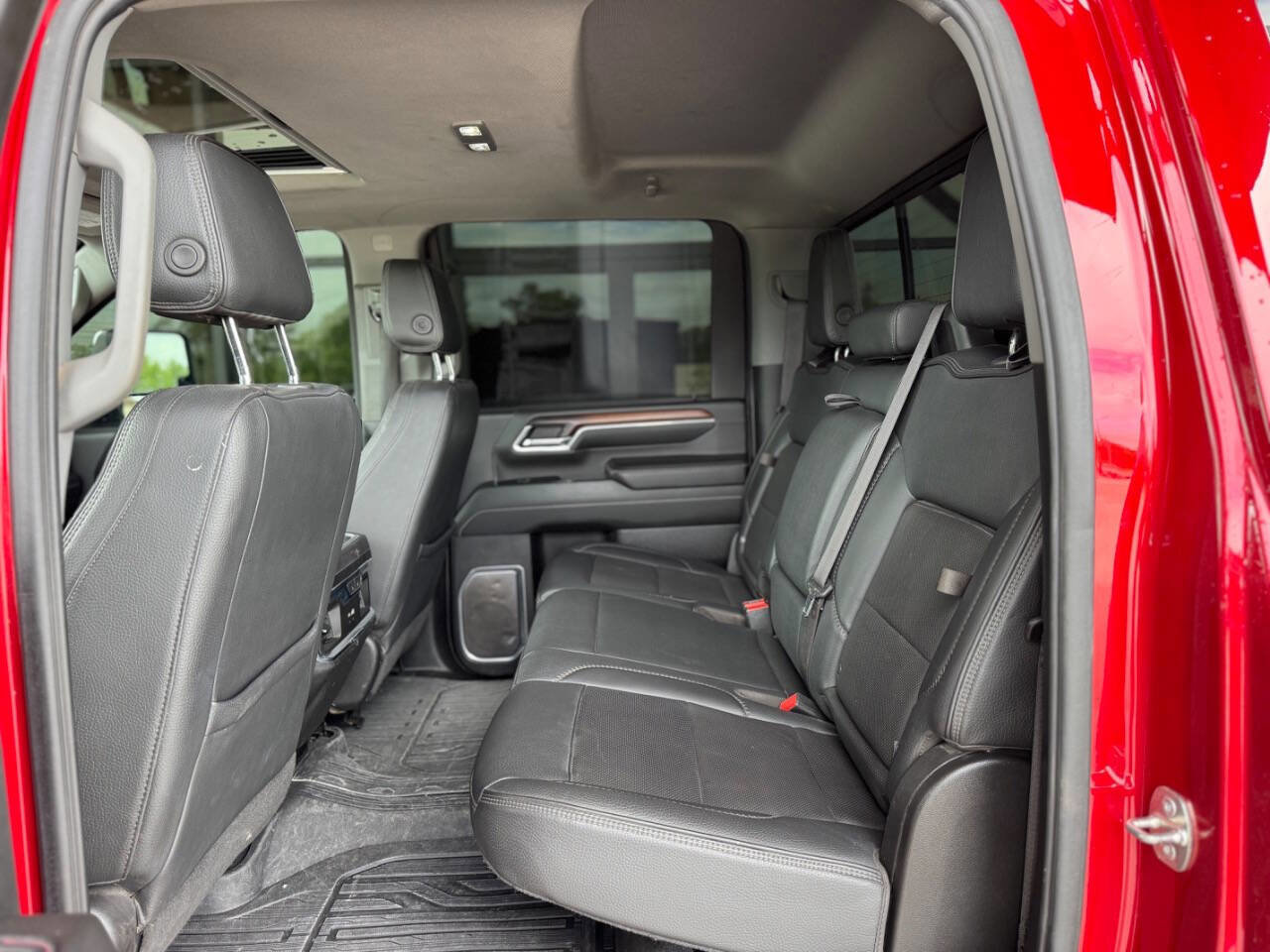 Used 2024 GMC Sierra 2500 Denali w/ Denali Reserve Package AWD/4WD image 12
