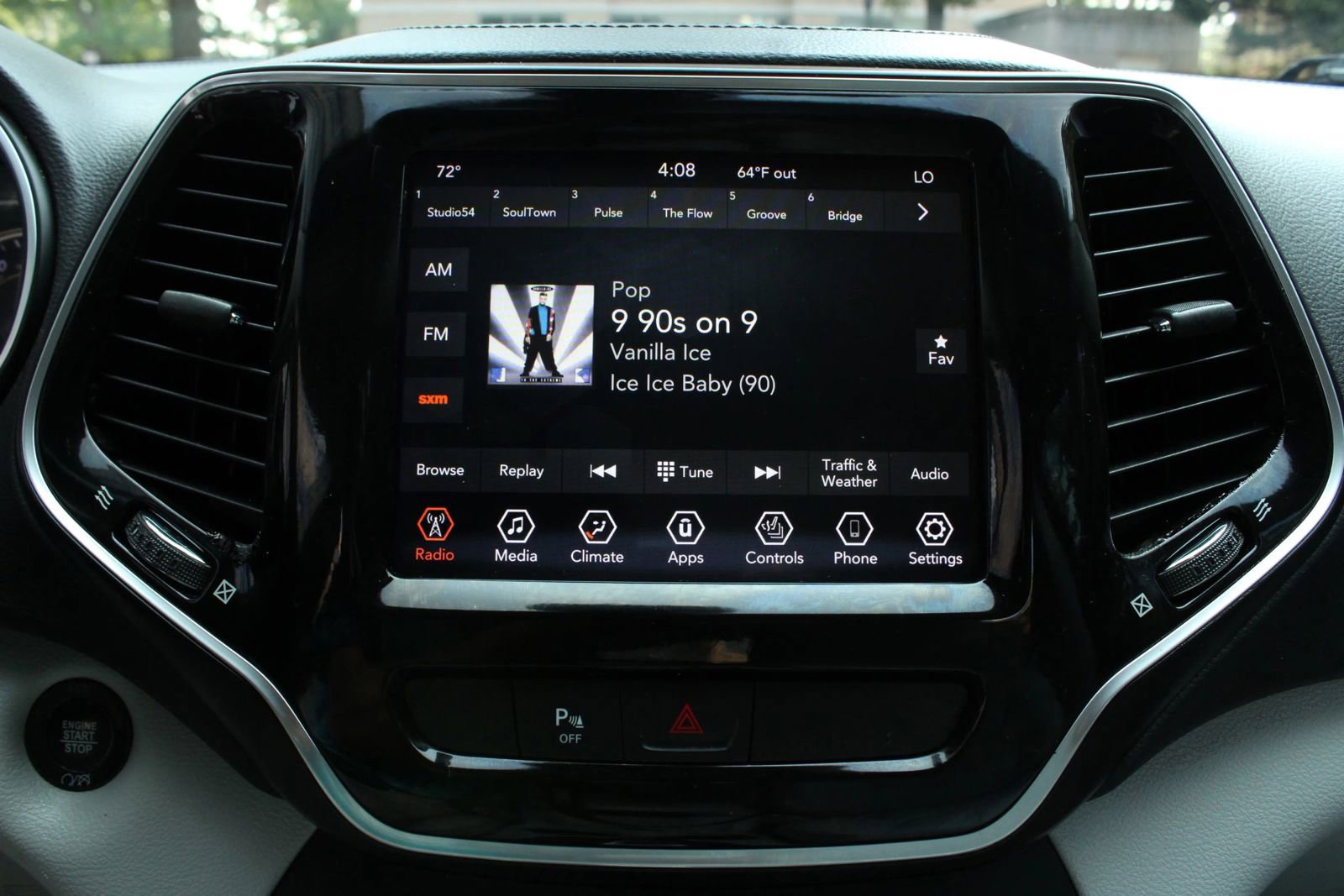 Used 2020 Jeep Cherokee Limited FWD image 41