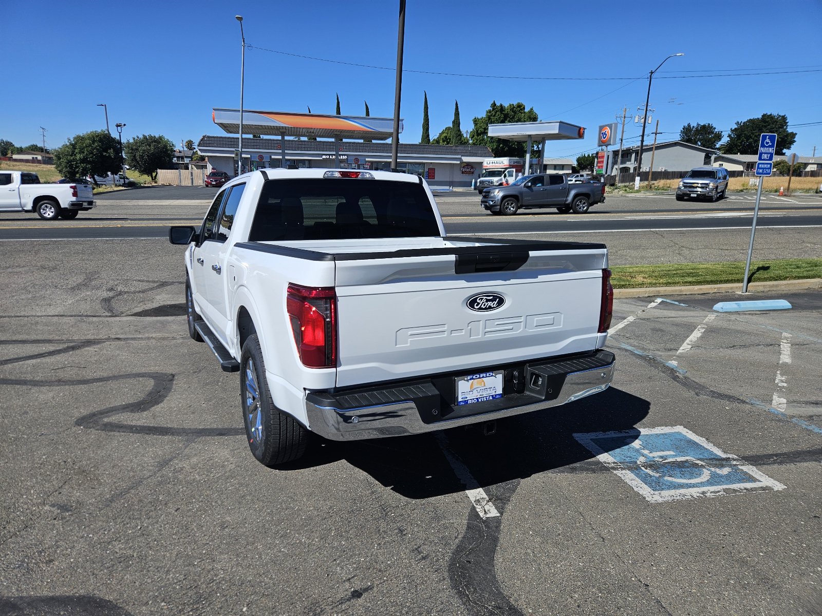 New 2026 Ford F150 XLT w/ XLT Chrome Appearance Package RWD image 4