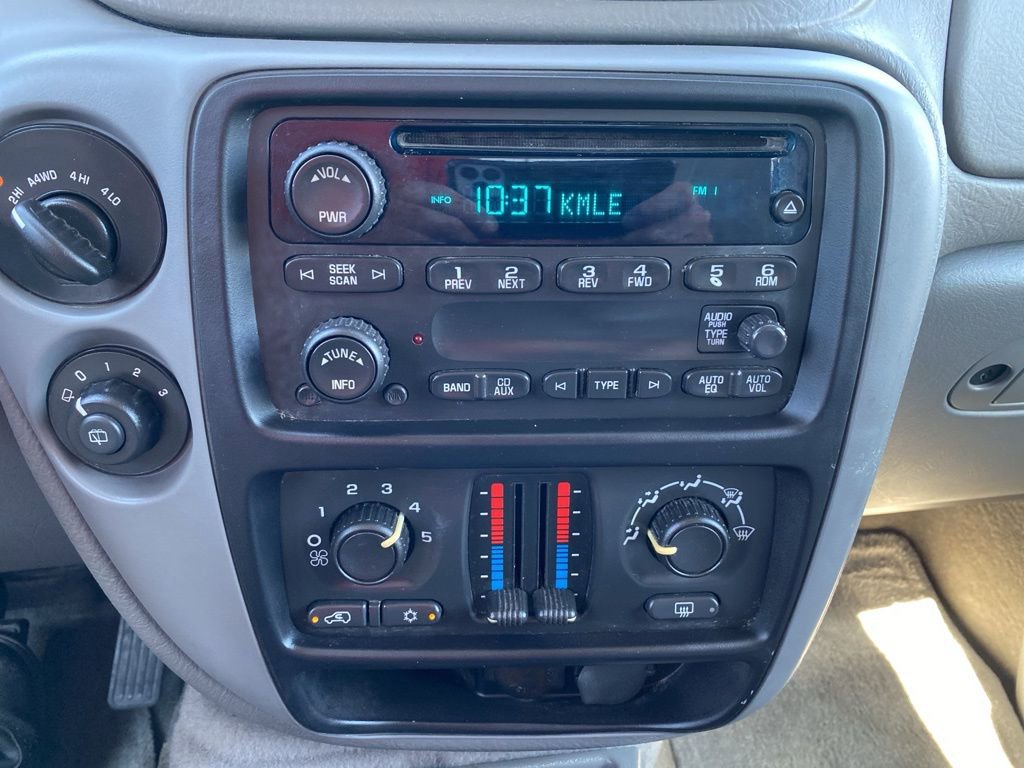 Used 2005 Chevrolet TrailBlazer LS w/ LS Preferred Equipment Group image 19