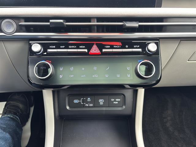 Used 2025 Hyundai Tucson Limited image 24