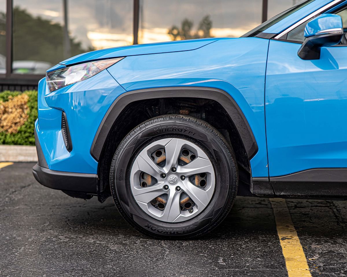 Used 2019 Toyota RAV4 LE w/ All Weather Liner Package AWD/4WD image 8
