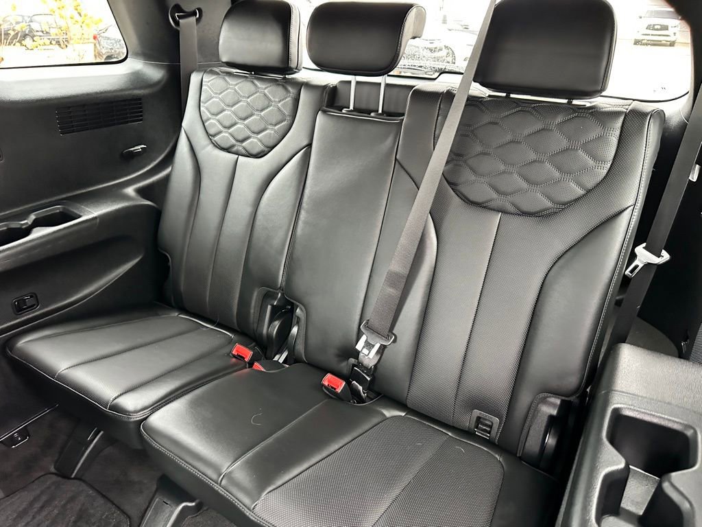 Used 2021 Hyundai Palisade Calligraphy image 13