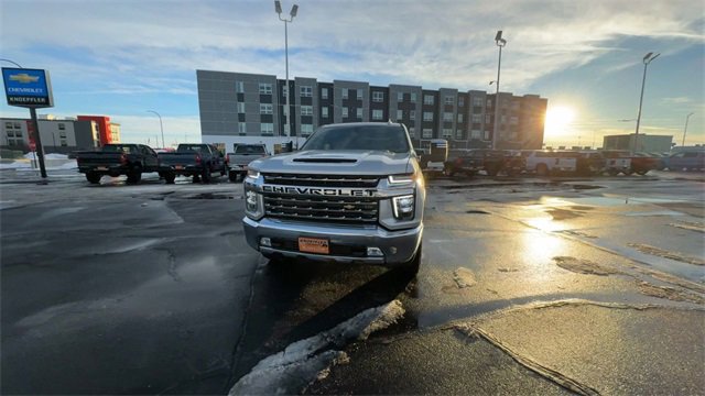 Used 2021 Chevrolet Silverado 2500 LTZ image 3