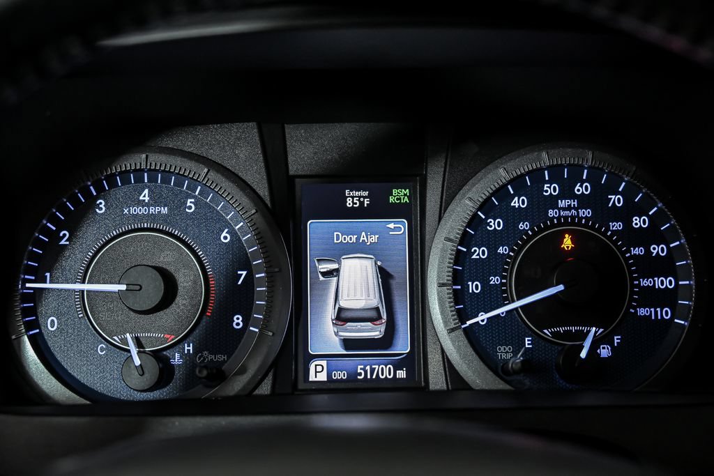 Used 2020 Toyota Sienna XLE FWD image 18