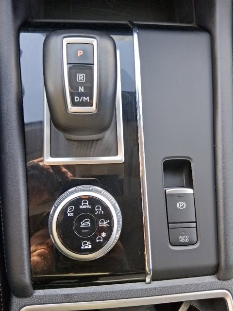 Used 2024 Mitsubishi Outlander AWD image 24