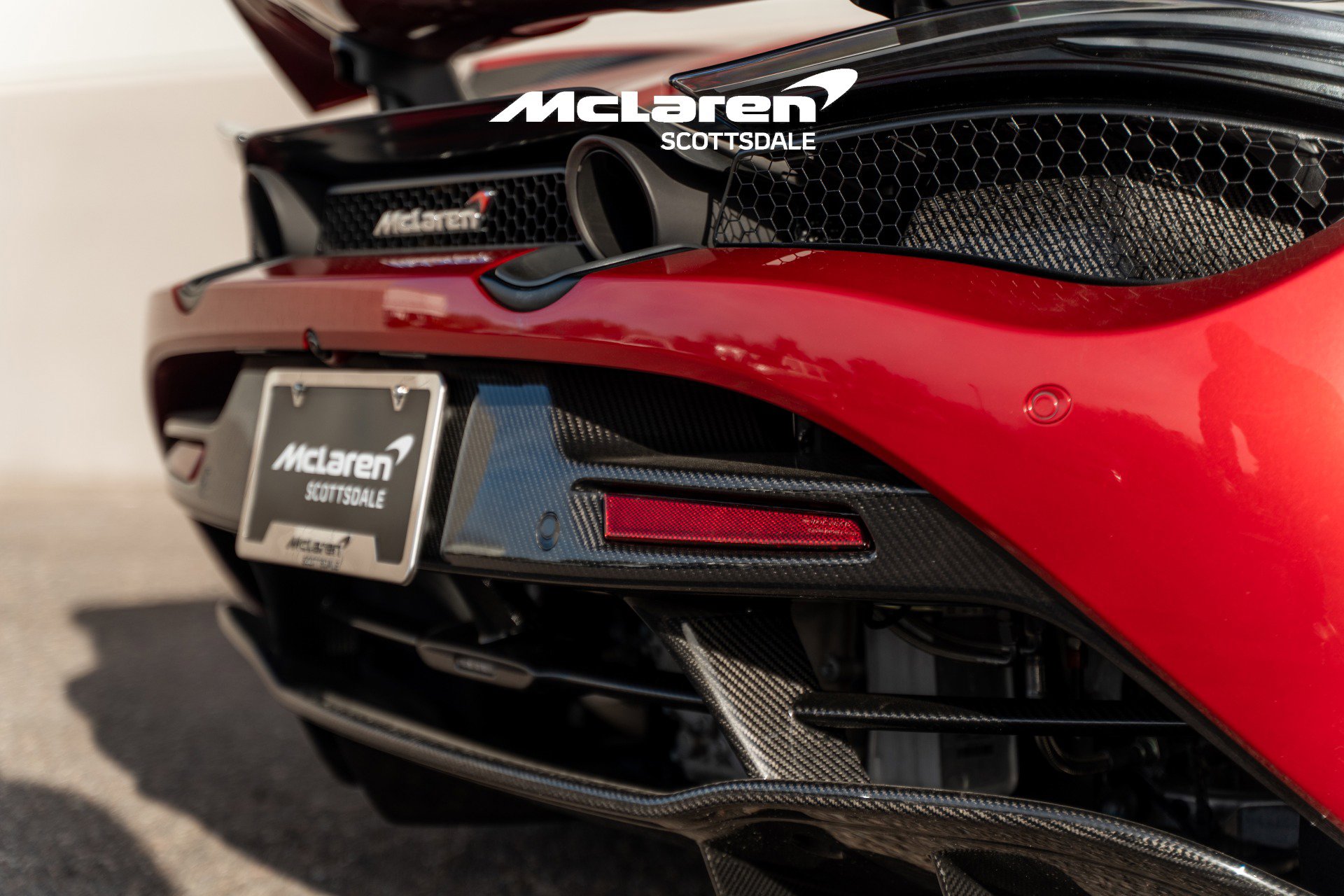 Used 2018 McLaren 720S Performance RWD image 22