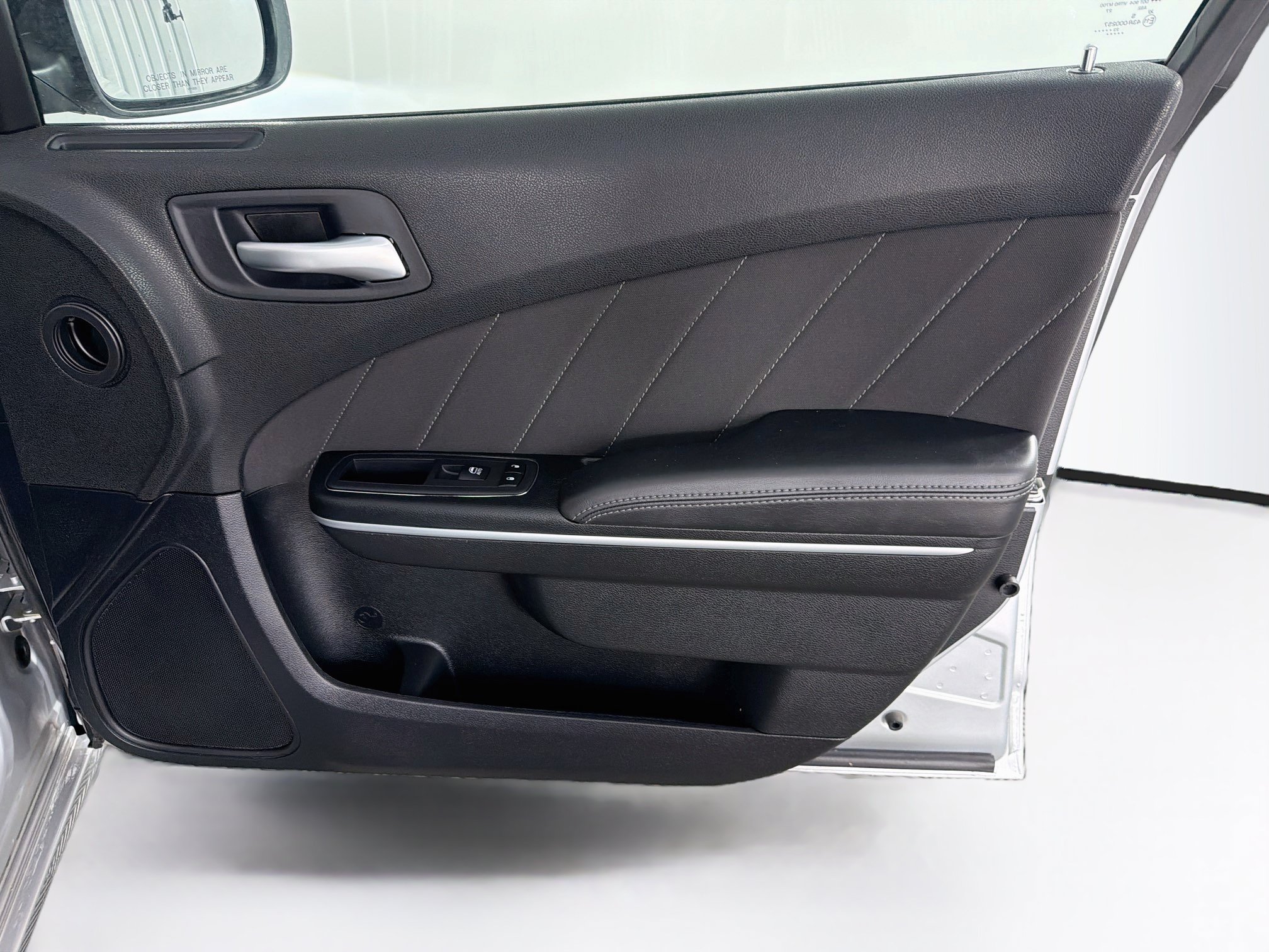 Used 2023 Dodge Charger SXT RWD image 29