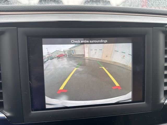 Used 2019 Chrysler Pacifica Touring-L image 28