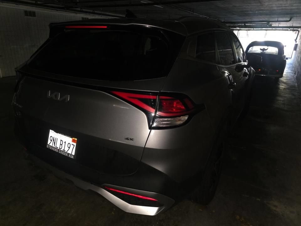 Certified 2024 Kia Sportage EX AWD/4WD image 3