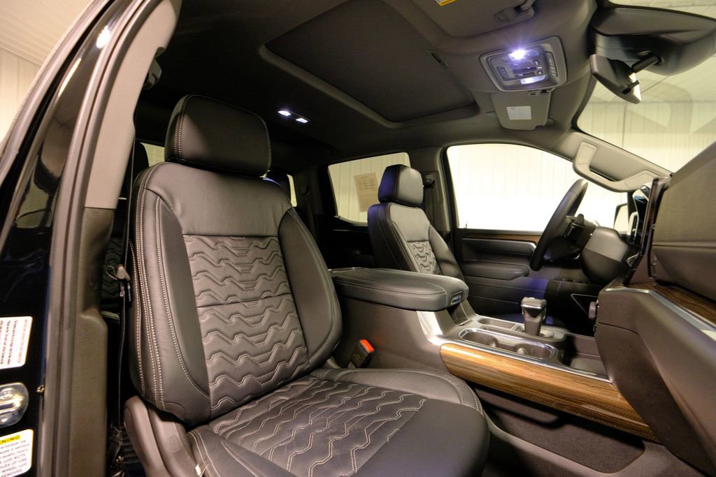 Used 2025 Chevrolet Silverado 1500 RST w/ Convenience Package II image 17