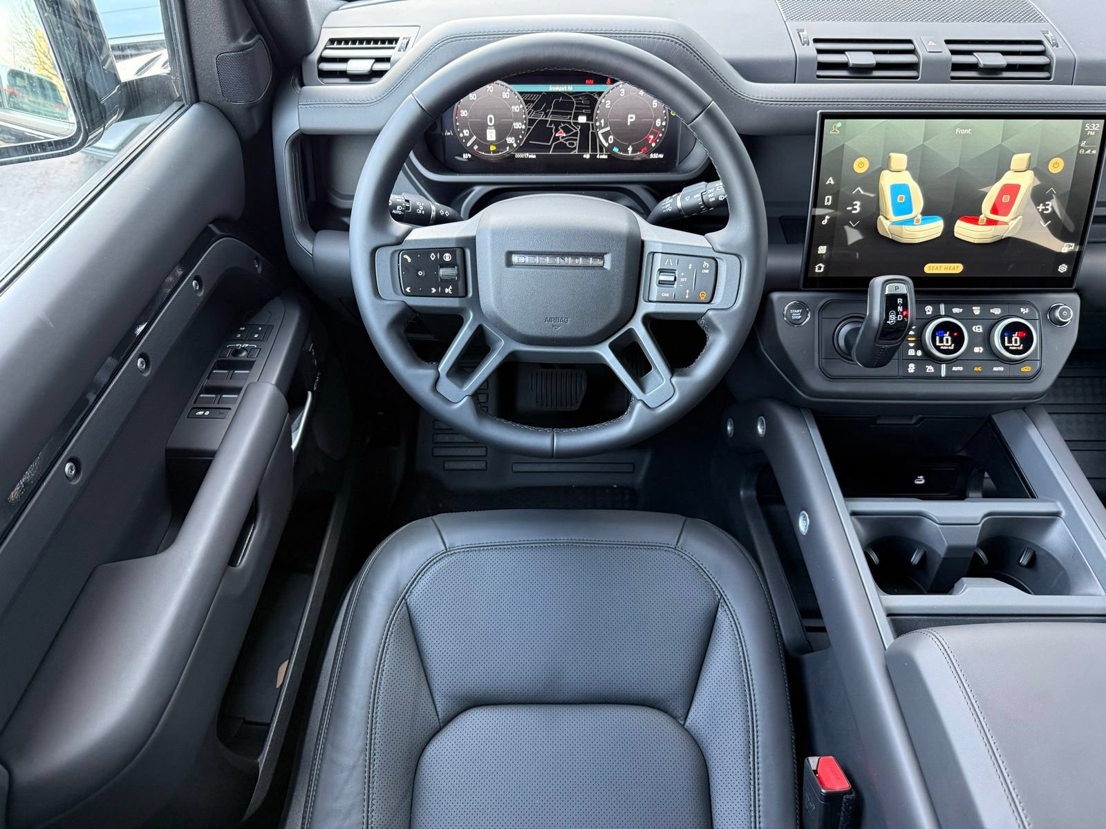 New 2026 Land Rover Defender 110 X-Dynamic SE AWD/4WD image 32