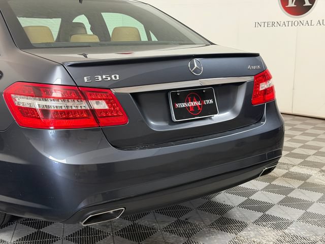 Used 2010 Mercedes-Benz E 350 4MATIC Sedan image 10