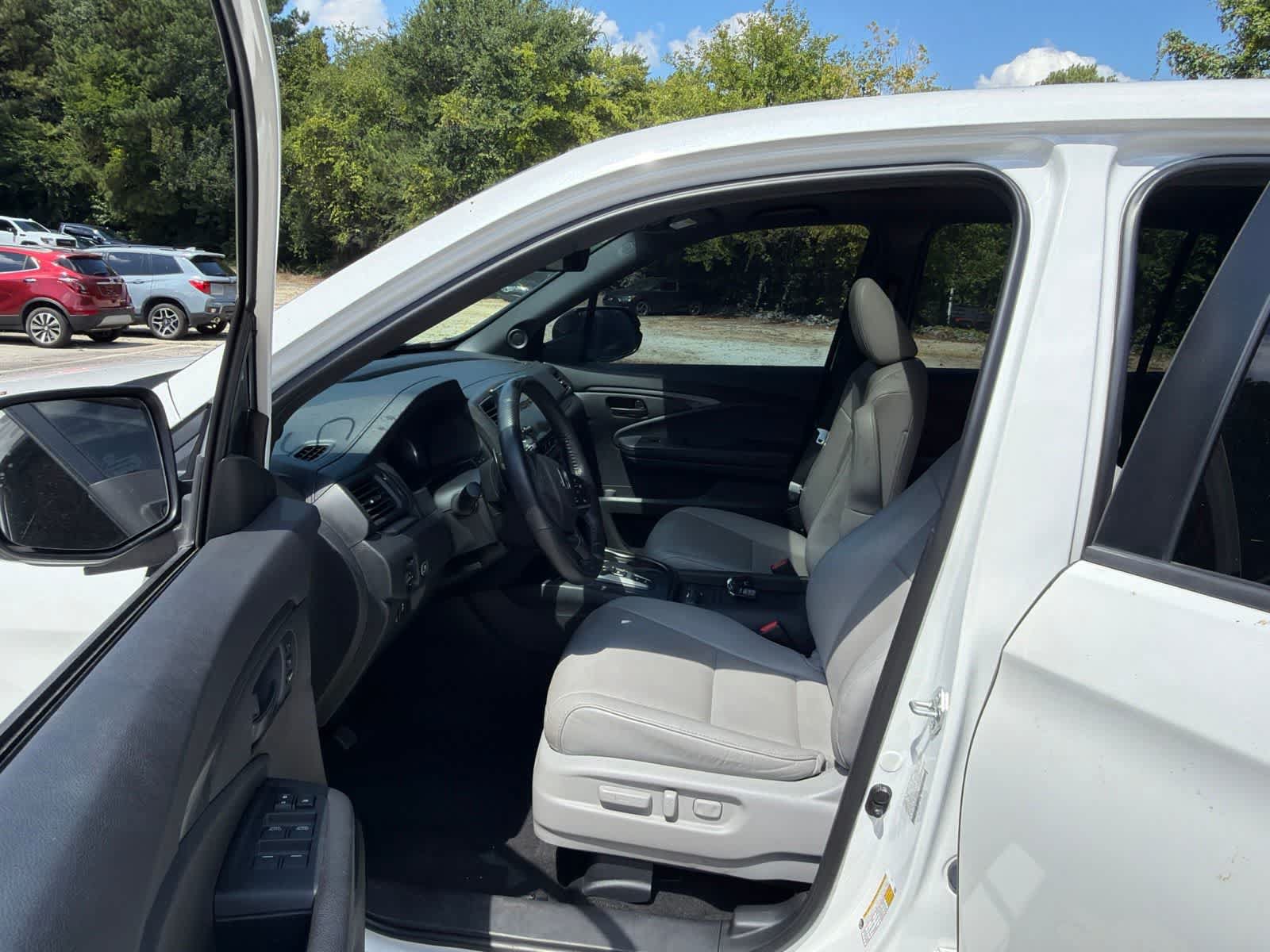 Certified 2023 Honda Passport EX-L image 17