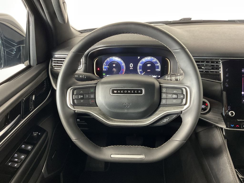 Used 2024 Jeep Wagoneer Series III w/ Flexible Seating Group image 12