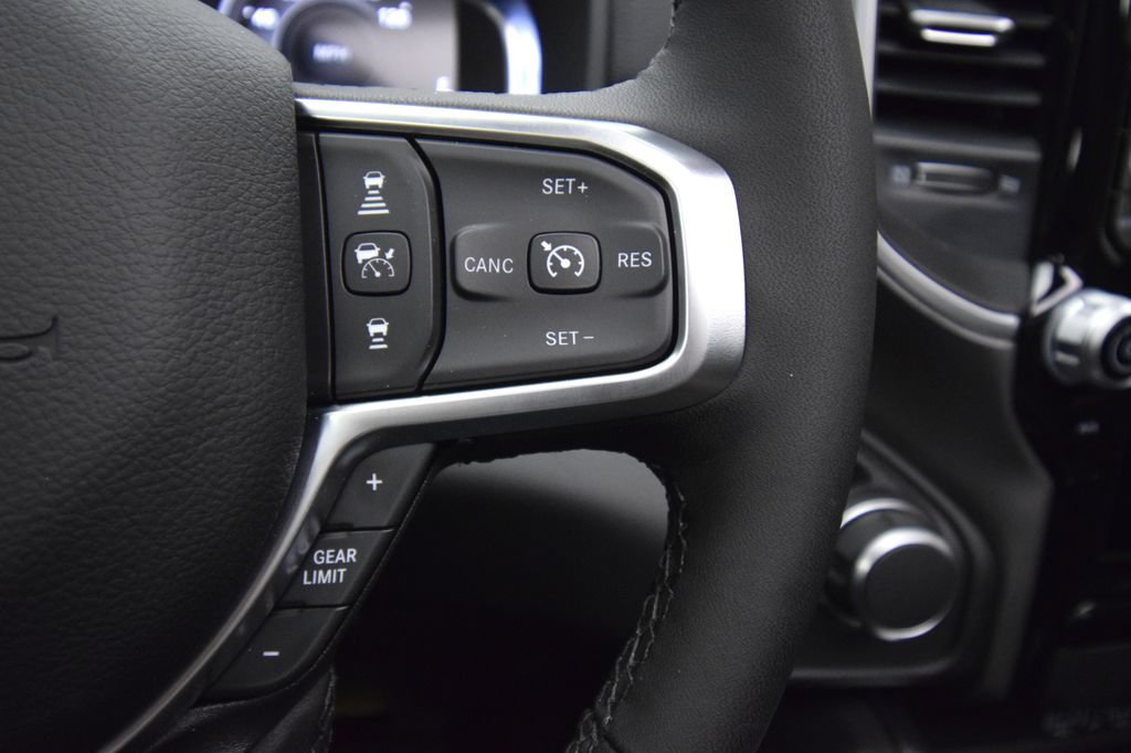 New 2026 RAM 1500 Big Horn AWD/4WD image 32