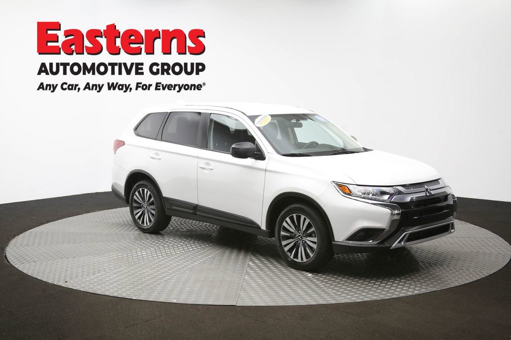 Used 2020 Mitsubishi Outlander ES image 48