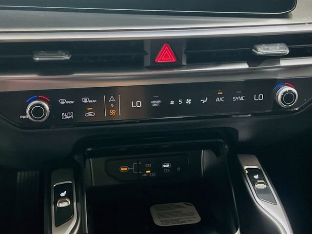 New 2026 Kia Sorento EX FWD image 16