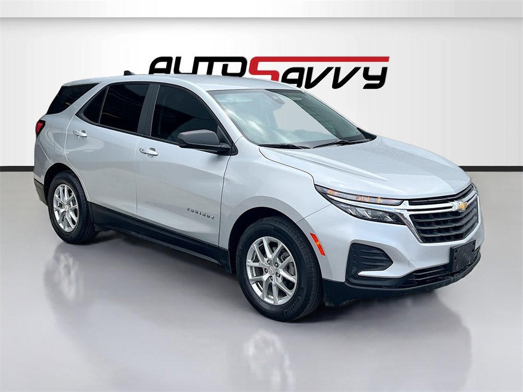 Used 2022 Chevrolet Equinox LS image 1