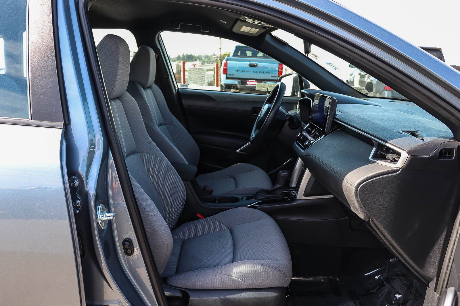 Used 2024 Toyota Corolla Cross S AWD/4WD image 16