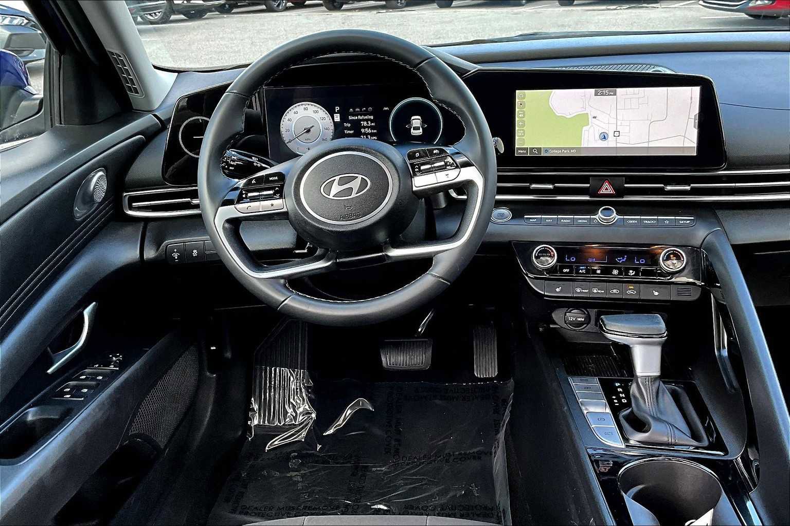 Used 2024 Hyundai Elantra SEL w/ Convenience Package image 5