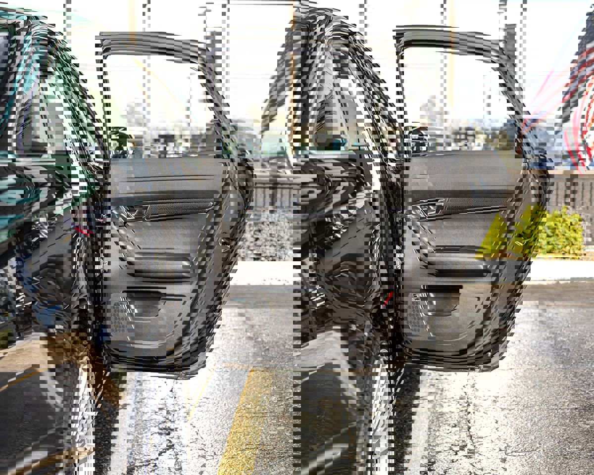 Used 2011 Audi S6 Prestige image 39