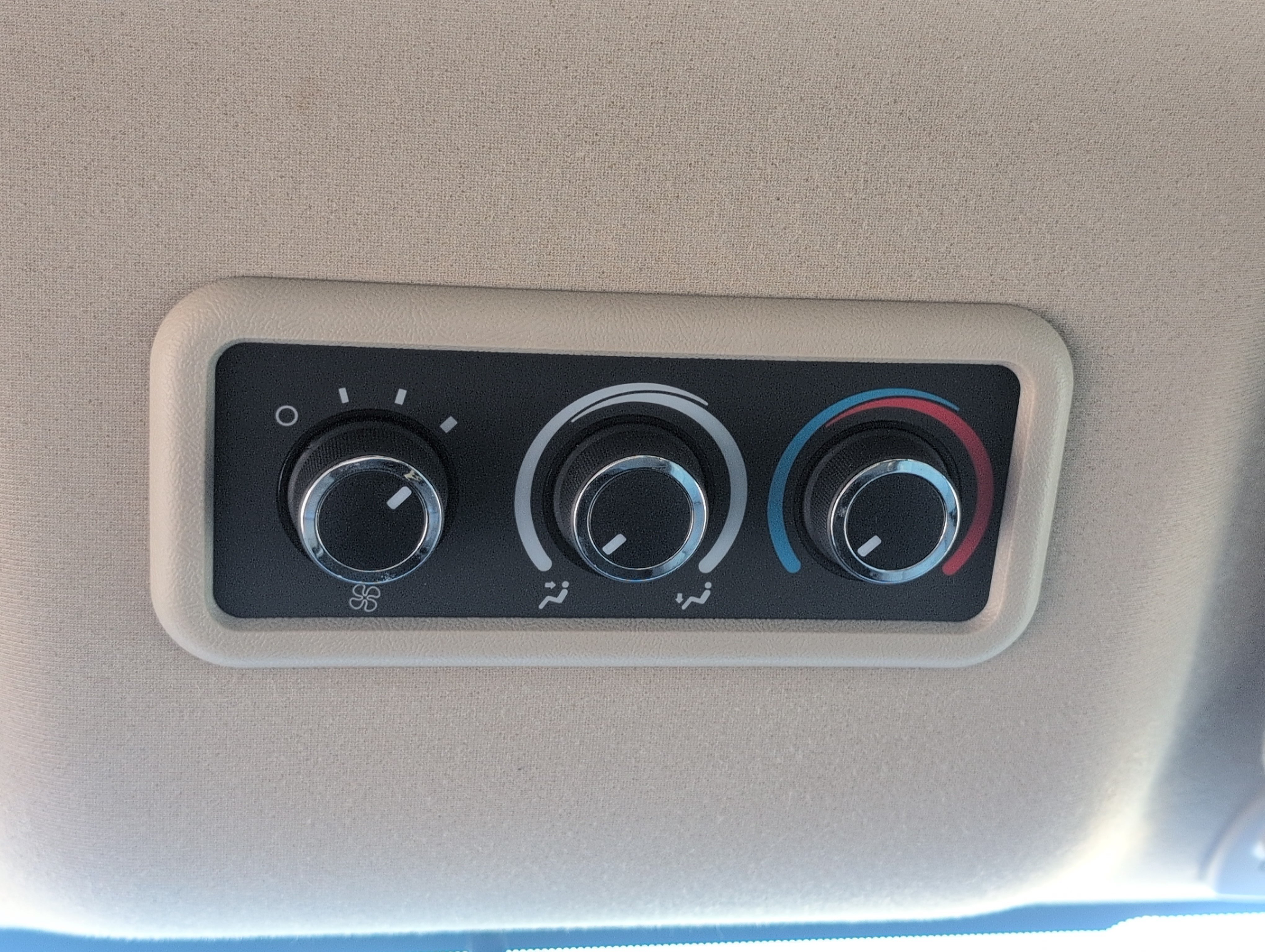 Used 2022 Chevrolet Express 3500 LS RWD image 17