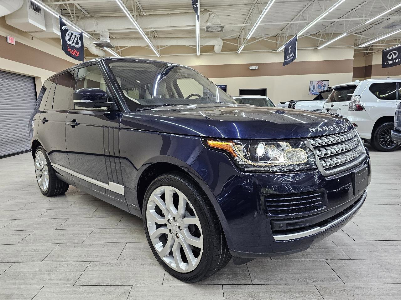 Used 2016 Land Rover Range Rover HSE AWD/4WD image 5