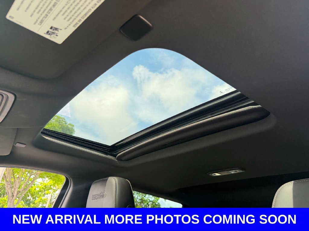 Used 2019 Chevrolet Silverado 1500 High Country w/ Technology Package AWD/4WD image 19