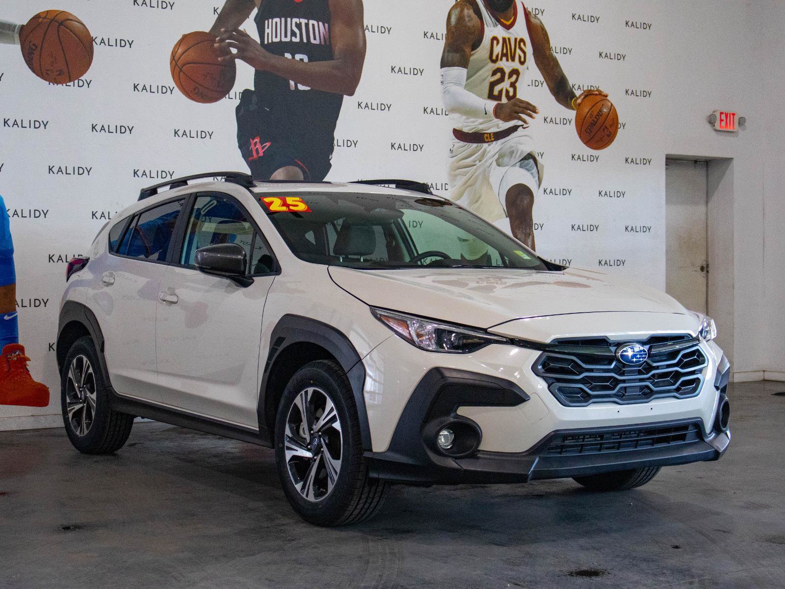 Used 2025 Subaru Crosstrek 2.5i Premium AWD/4WD image 19
