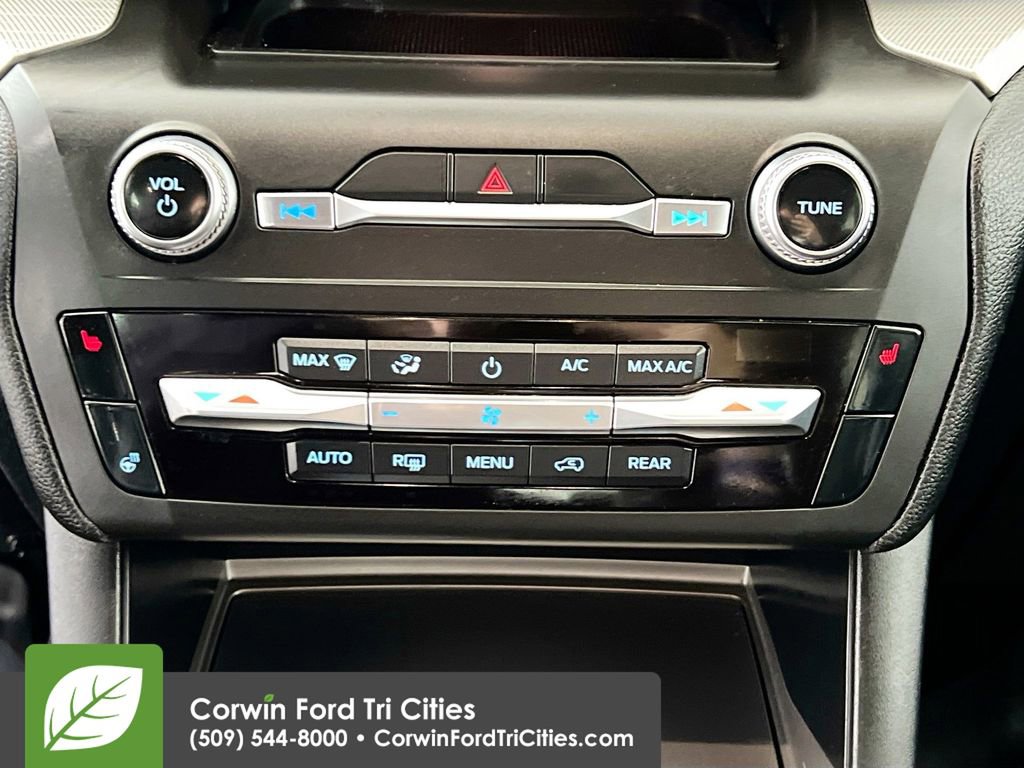 Used 2020 Ford Explorer XLT w/ Comfort Package AWD/4WD image 9