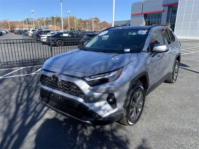 Used 2025 Toyota RAV4 Limited image 1