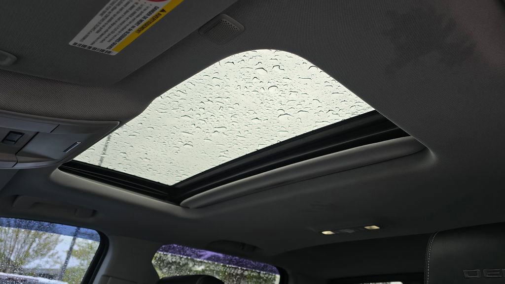 Used 2015 GMC Sierra 2500 Denali w/ Duramax Plus Package AWD/4WD image 60