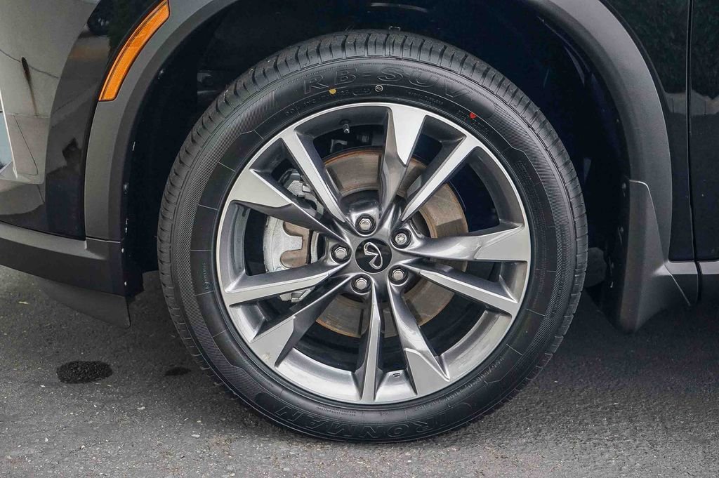 Certified 2023 INFINITI QX60 Luxe w/ Cargo Package image 9