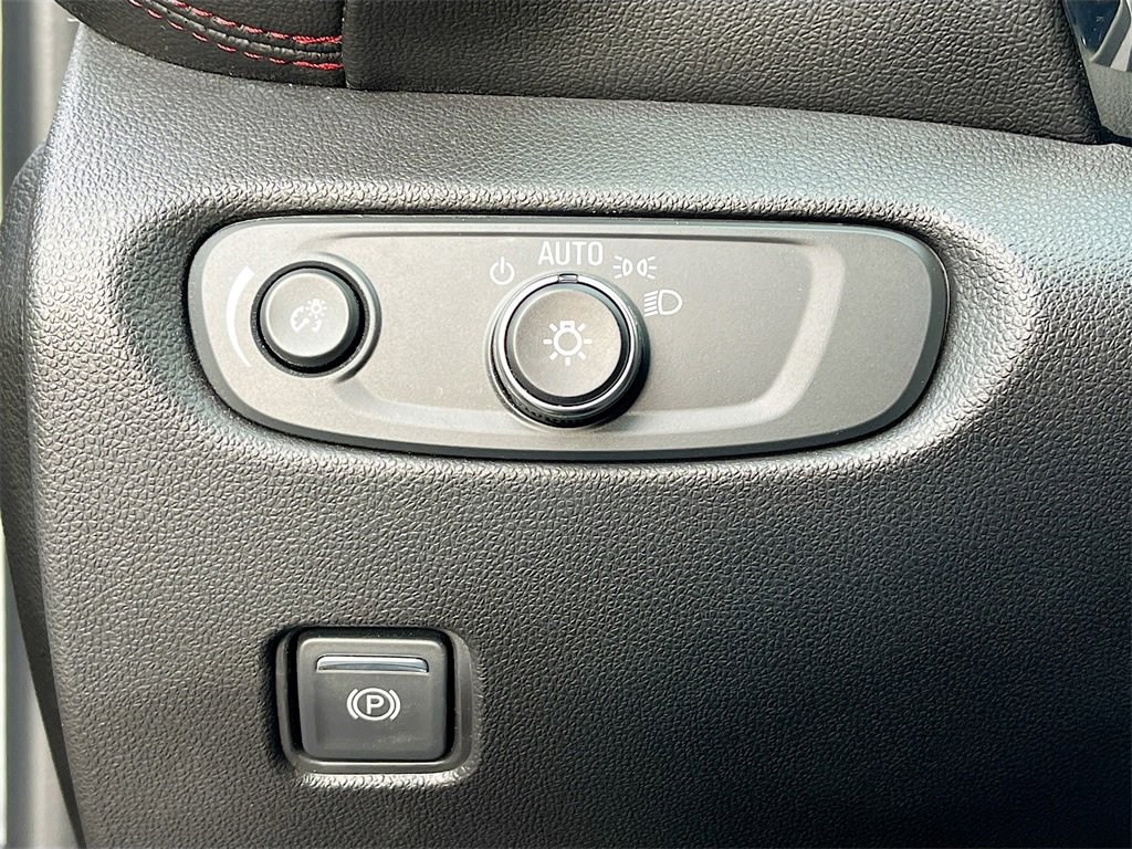 Used 2024 Chevrolet Blazer RS w/ Driver Confidence II Package image 10