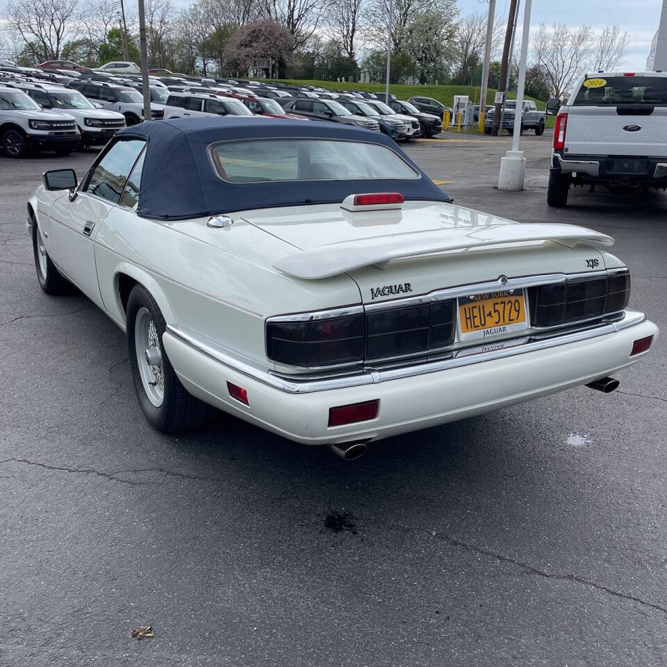 Used 1994 Jaguar XJS 4.0 Convertible RWD image 4